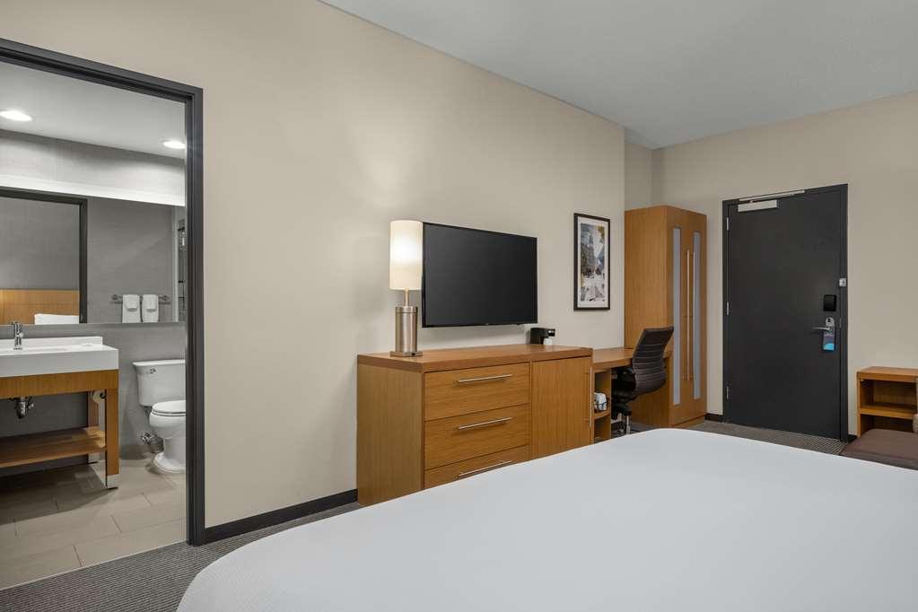 Hyatt Place Iowa City Downtown Rum bild