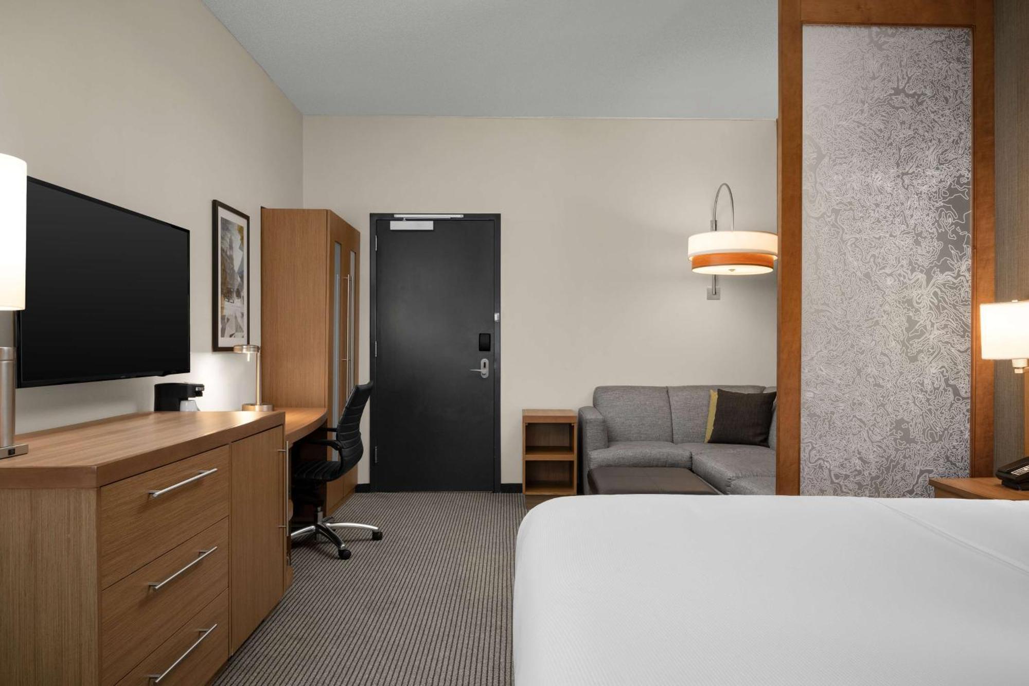 Hyatt Place Iowa City Downtown Exteriör bild