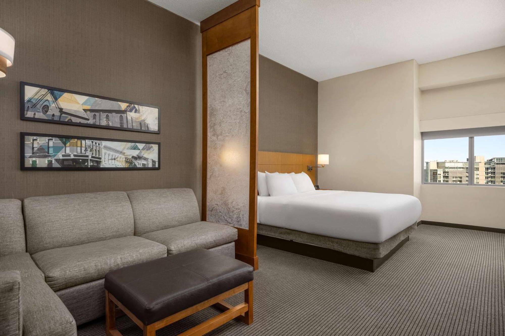 Hyatt Place Iowa City Downtown Exteriör bild